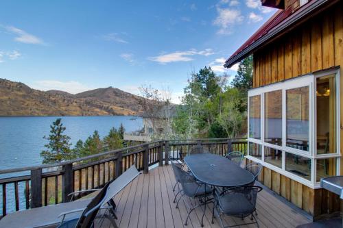 Tift Lake House — 4-Star Luxury Hotel in Chelan, United States