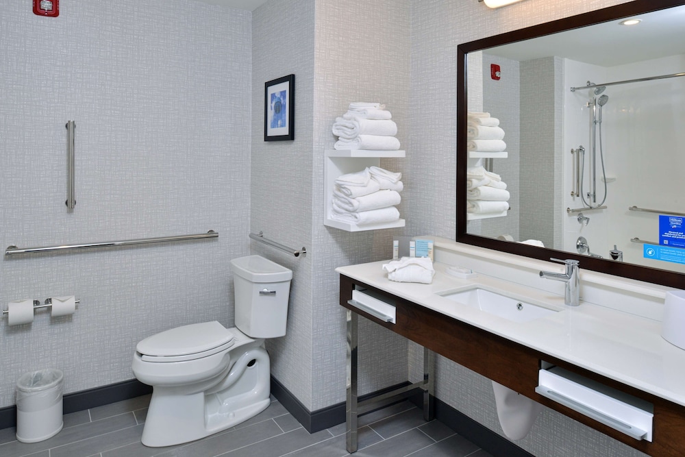 Hampton Inn & Suites Adrian - photo 36