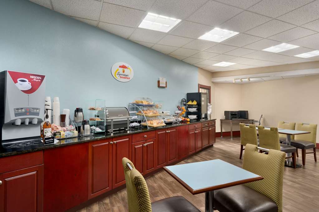 Super 8 by Wyndham West Greenwich Providence - photo 10