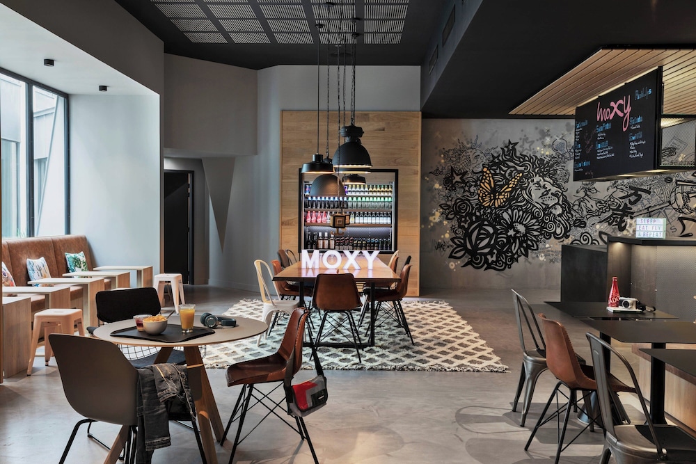 Moxy Lyon Airport - last minute hotel in Lyon