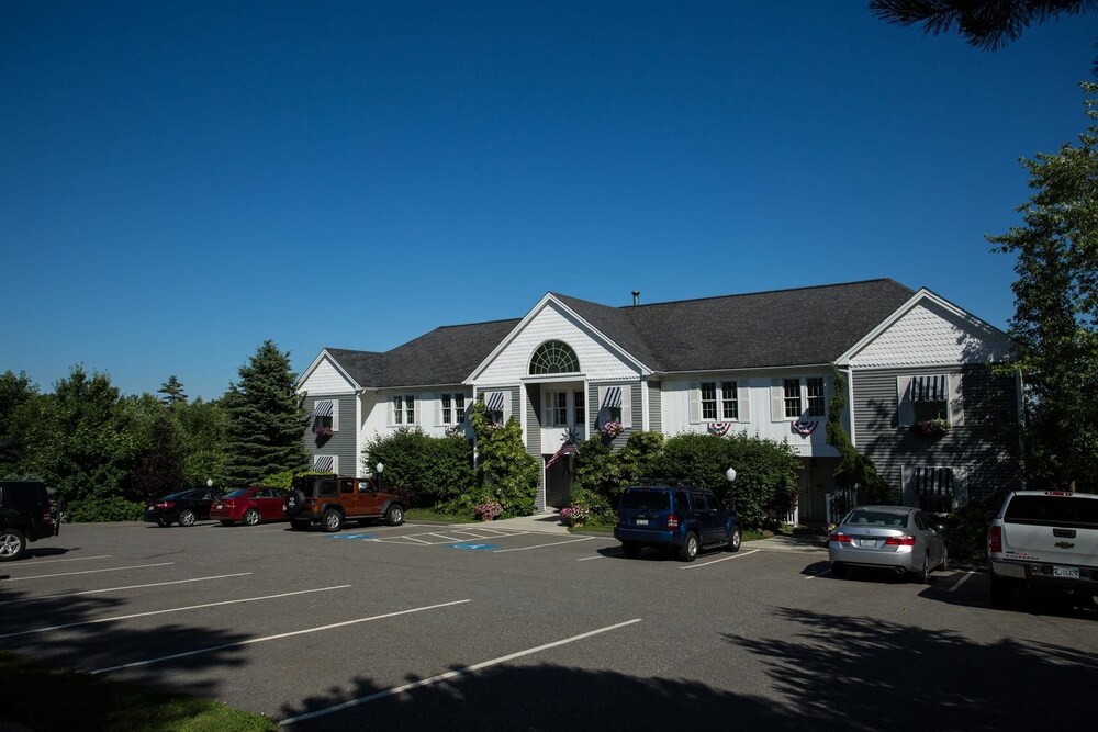 Strawberry Hill Seaside Inn - photo 25