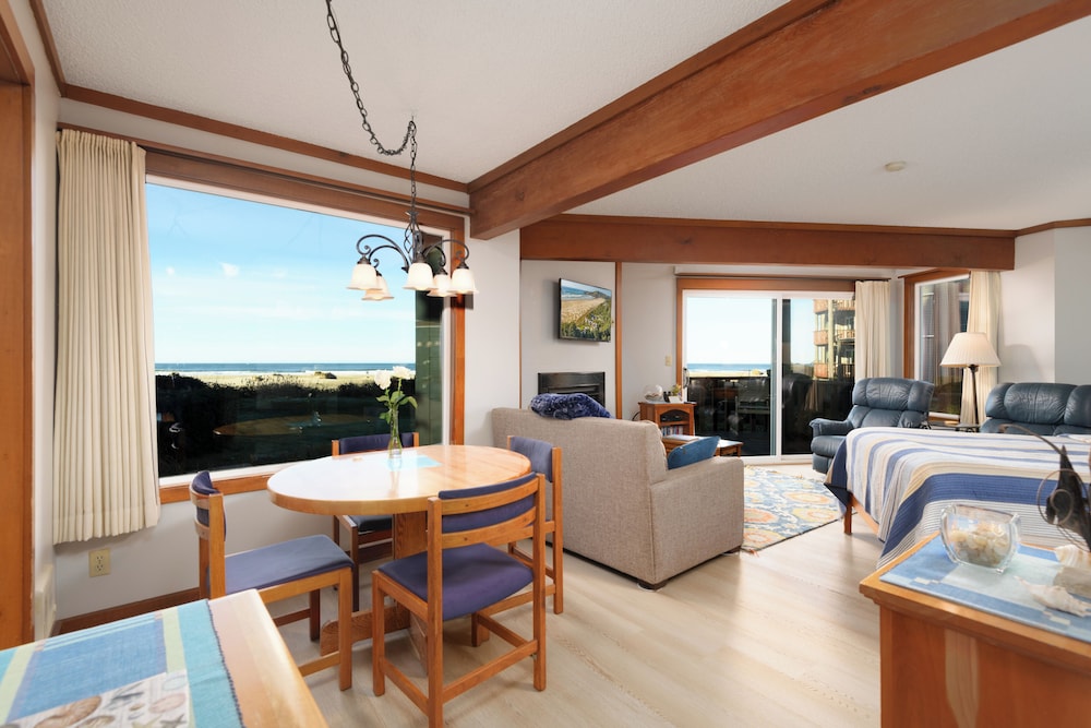 Little Creek Cove Beachfront Resort - photo 26