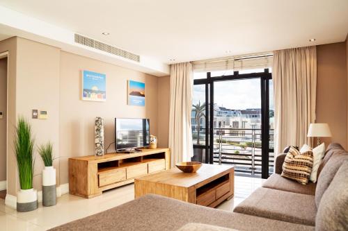 Modern Beachfront Eden on the Bay 210 2 bedroom 2 bathroom