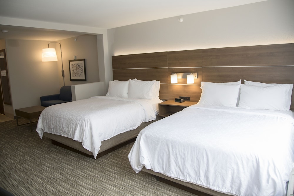 Holiday Inn Express & Suites Colorado Springs North by IHG - photo 10