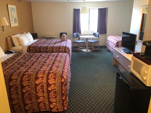 Kings Inn Cody - photo 32