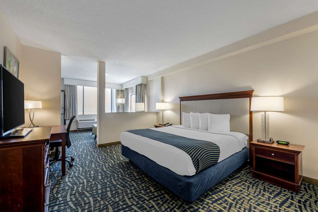 Best Western Cocoa Beach Hotel & Suites - photo 4