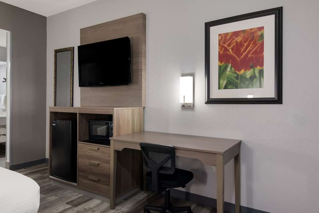 Quality Inn near Casinos and Convention Center - photo 8