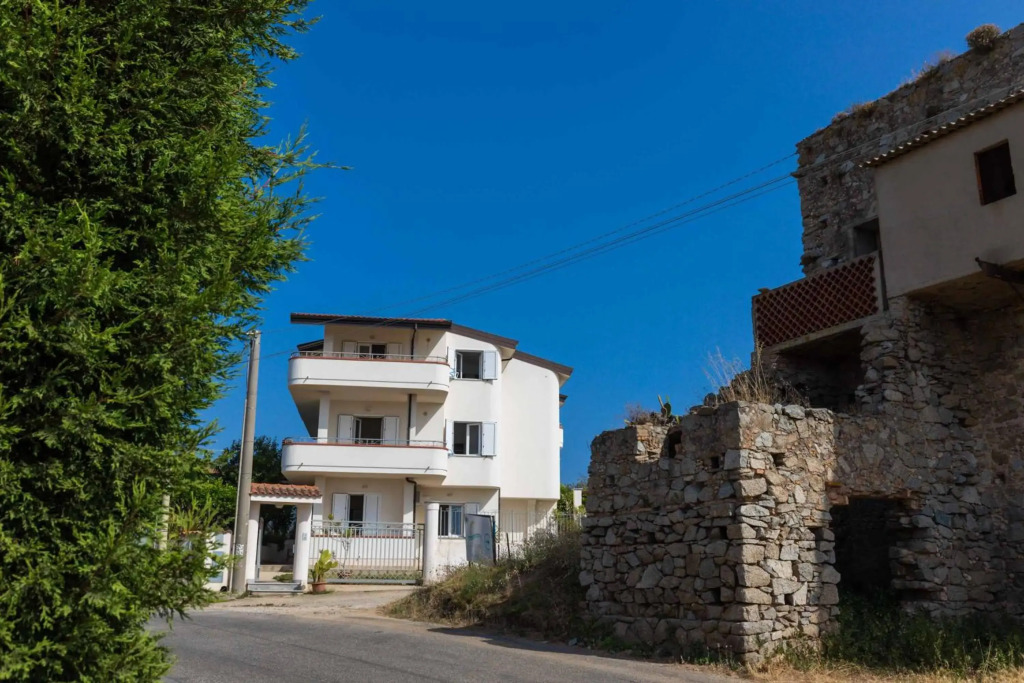 Appartamenti Torre — 4-Star Luxury Hotel in Ricadi, Italy
