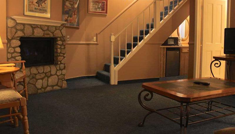 Saddleback Inn at Lake Arrowhead - photo 40