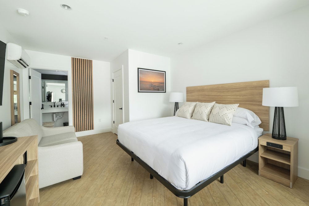 The Waypoint - last minute hotel in Rehoboth Beach