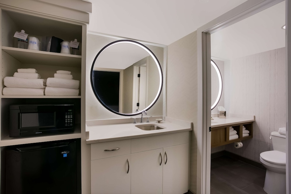 Best Western Premier The Central Hotel & Conference Center - photo 24