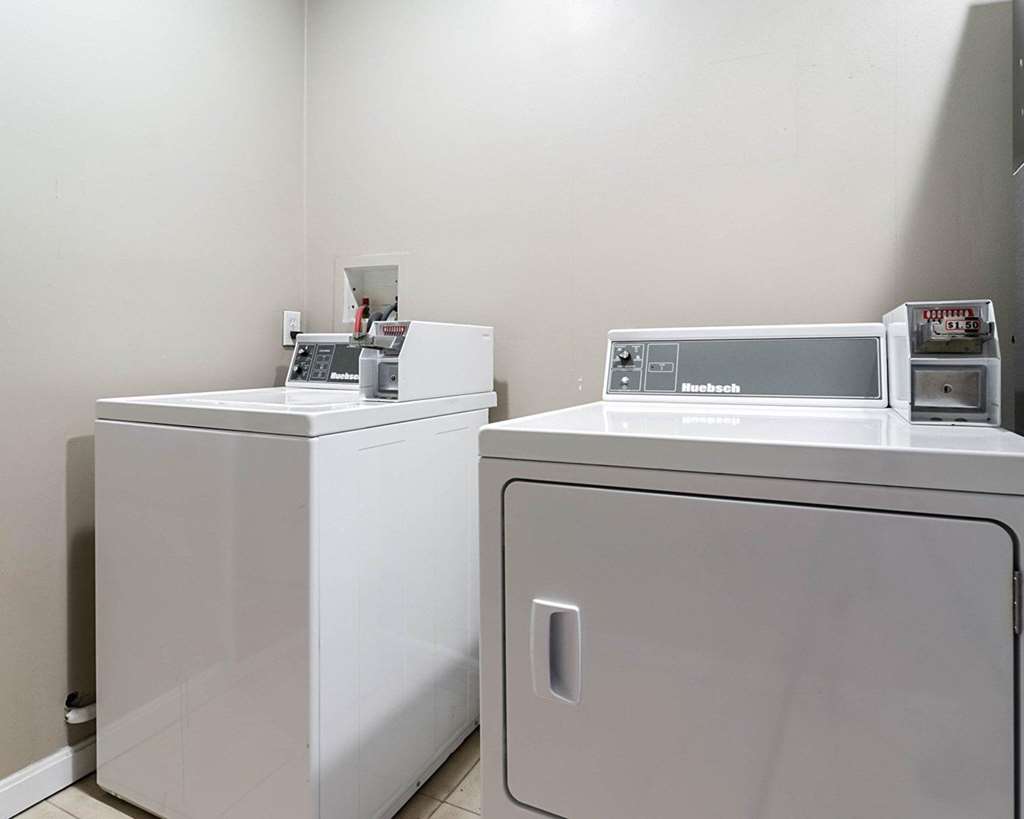 Rodeway Inn & Suites Williamsburg Central - photo 26