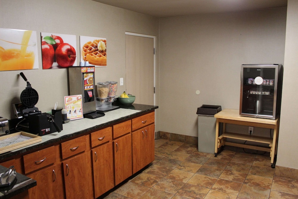 Quality Inn Conway Greenbrier - photo 42
