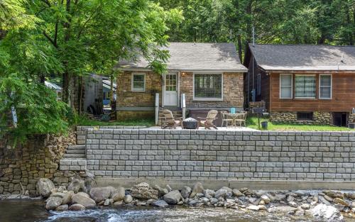 River Romance - photo 2