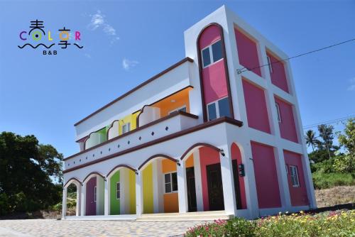 Spring Enjoy Color B&B — 4-Star Luxury Hotel in Taitung, Republic of China Taiwan