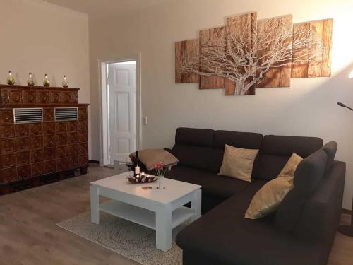 Cosy T1 30m2 Avec Cour En Plein Cœur de Ville — hotel in Marmande