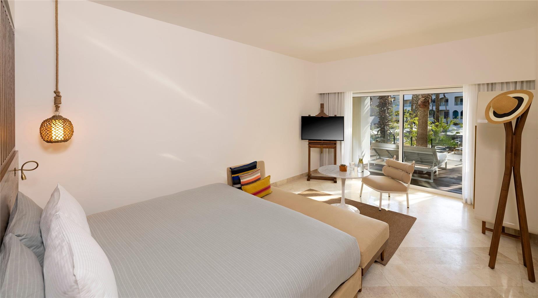 Guest room