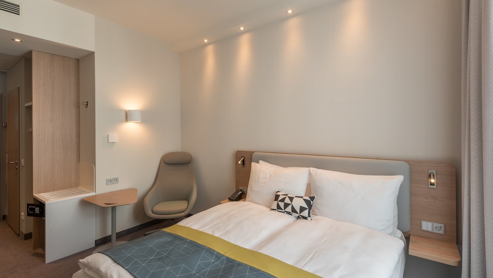 Holiday Inn Express Hotel & Suites Schulenburg by IHG - photo 26