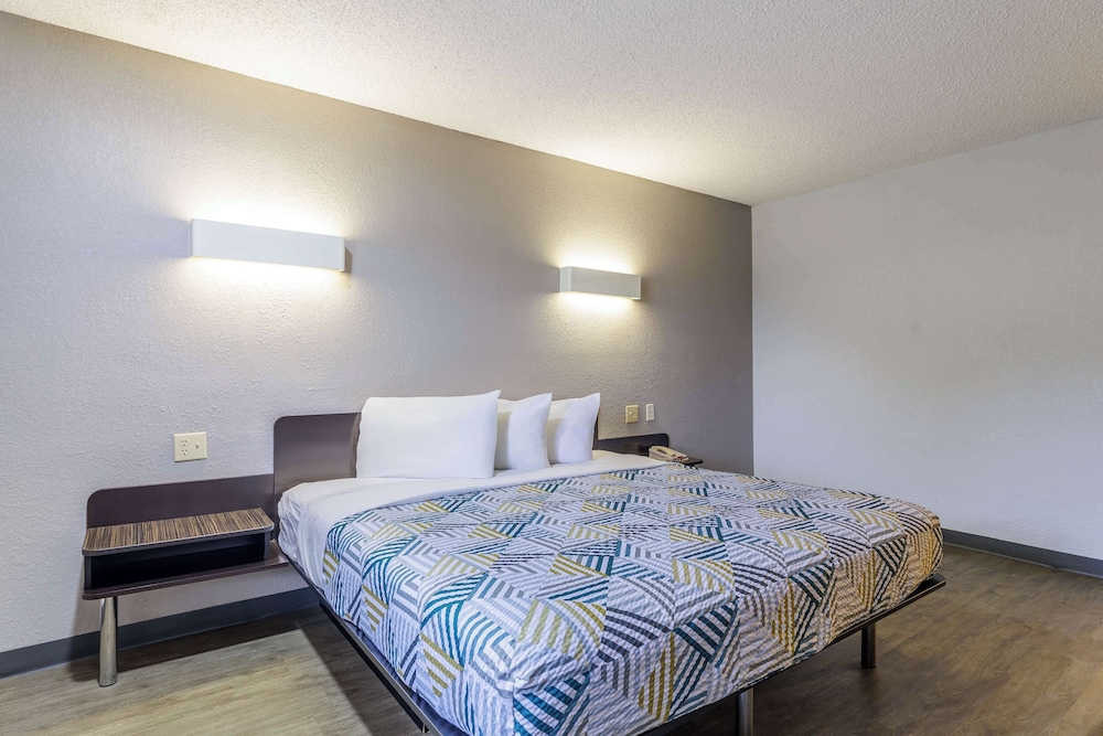 Motel 6 Boerne TX - photo 21