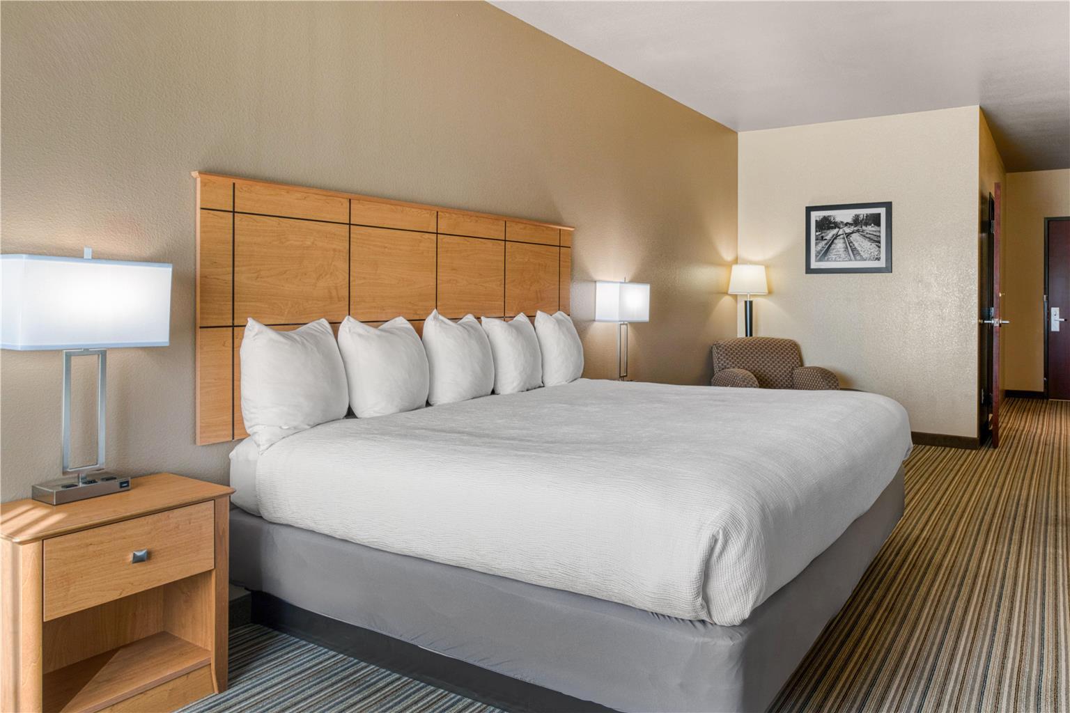 Best Western Shelby Inn & Suites - photo 13