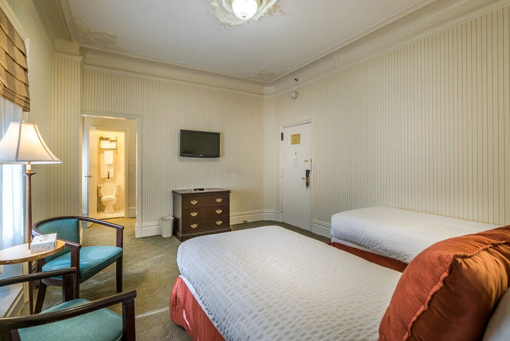 The Hotel Wolcott - photo 29