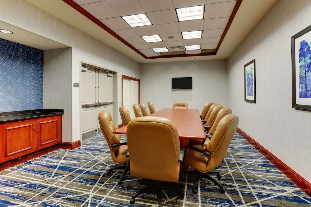 Hilton Garden Inn Indianapolis Airport - photo 49