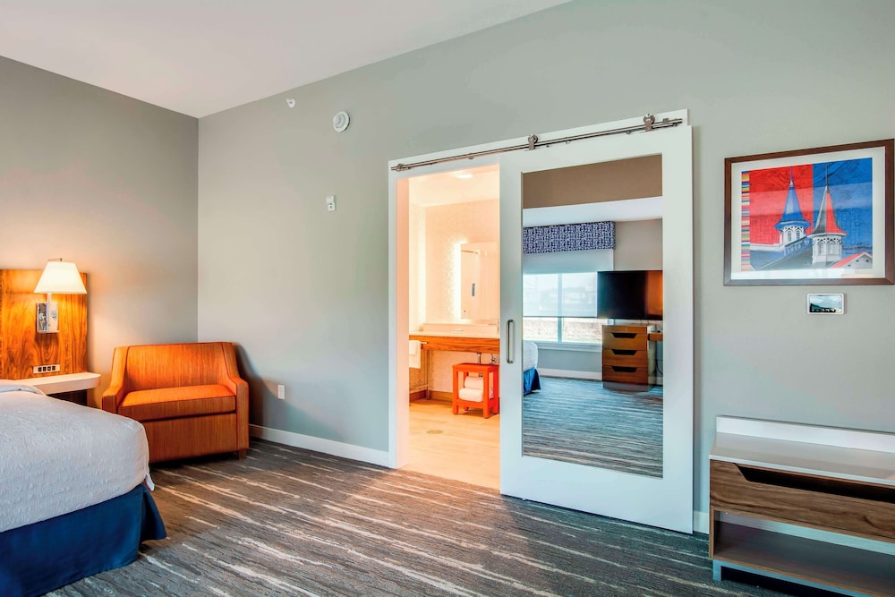 Hampton Inn & Suites by Hilton Louisville East Oxmoor - photo 7