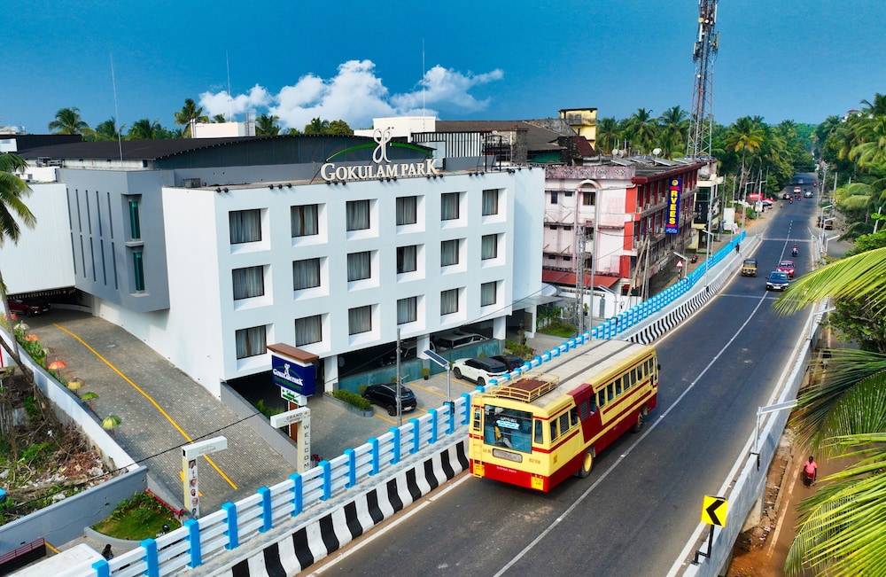 Gokulam Park Guruvayur - carbon neutral hotel in Chetwayi