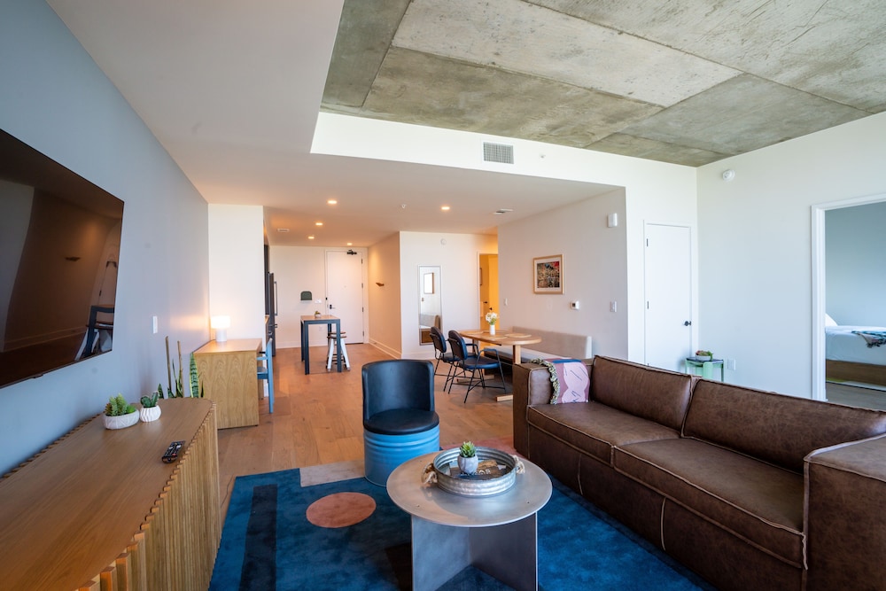 Austin Condo Hotel - photo 6