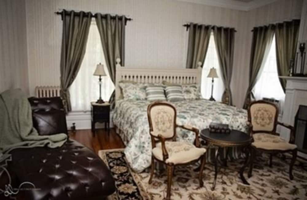 Michael's Mansion - photo 12