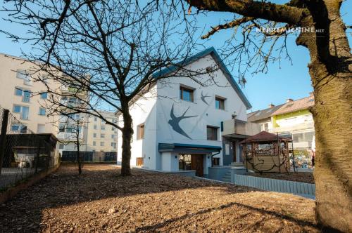 Vila Lastovka — 4-Star Luxury Hotel in Ljubljana, Slovenia