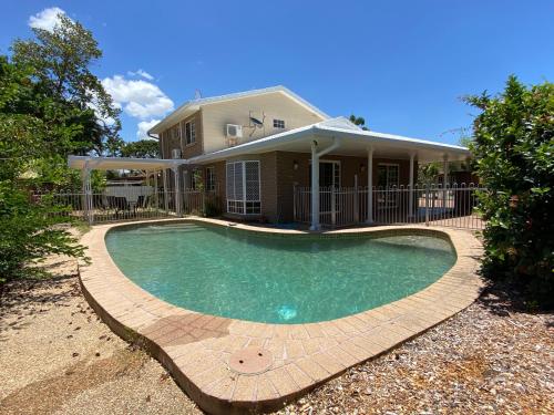 Townsville Home at Wistaria — 4-Star Luxury Hotel in Townsville, Australia