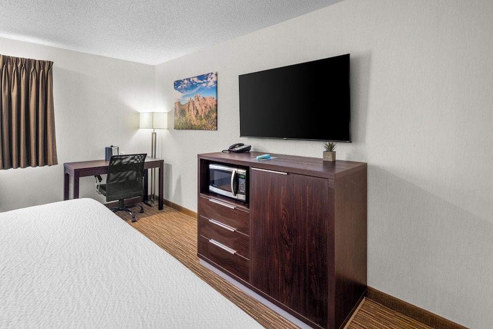 EverSpring Inn & Suites - photo 8