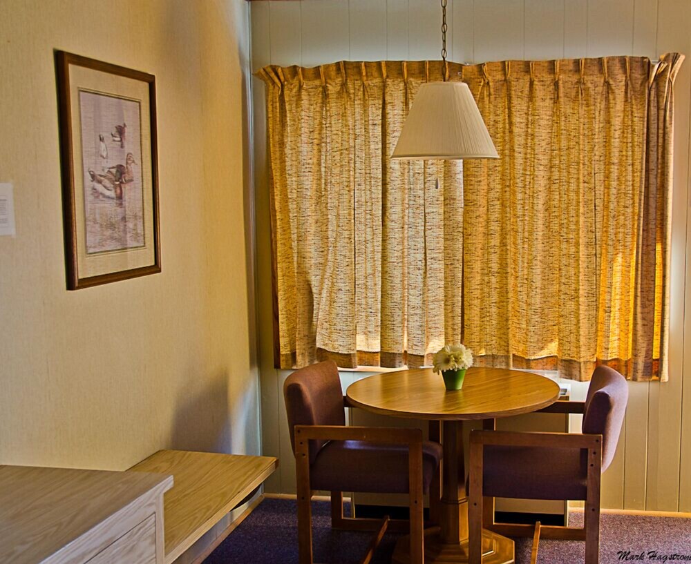 Inn Town Motel - photo 8