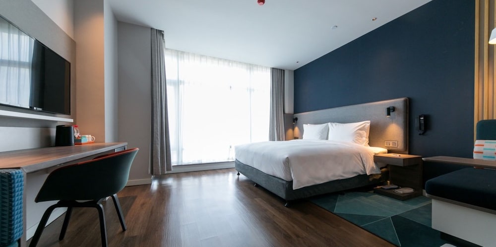 Holiday Inn Express Urumqi Station by IHG — hotel in Urumqi