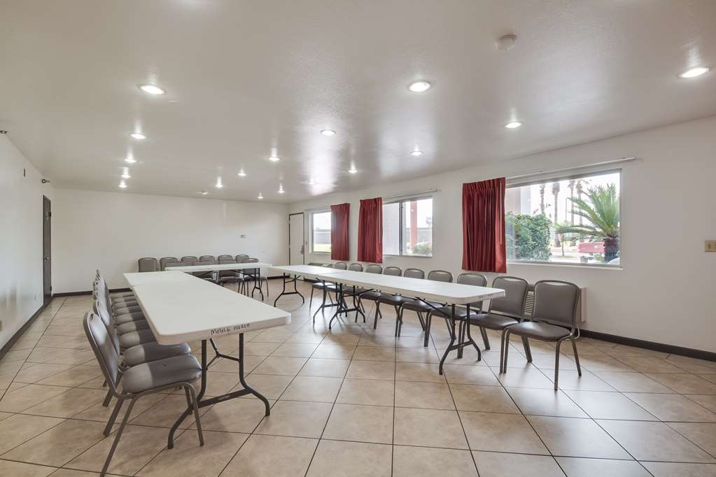 Motel 6 Brownsville TX North - photo 28