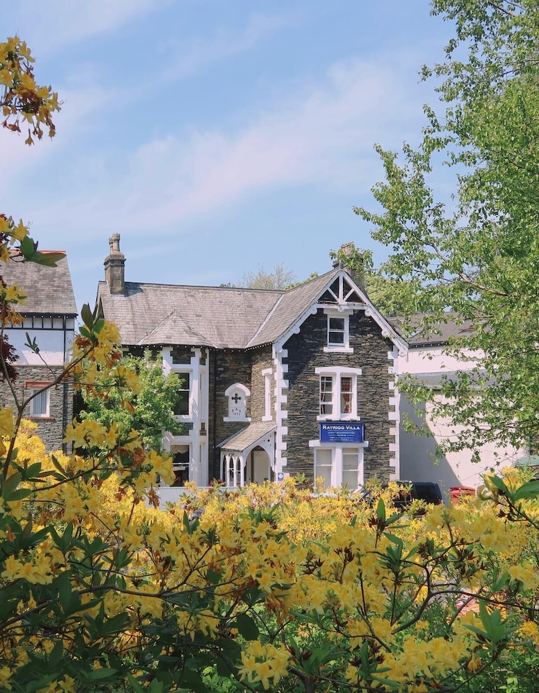 Rayrigg Villa Windermere — 4-Star Luxury Hotel in Windermere, United Kingdom
