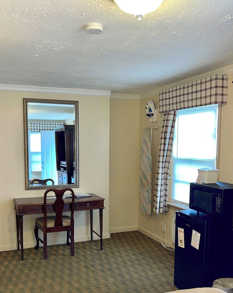 Maddox Inn - photo 13