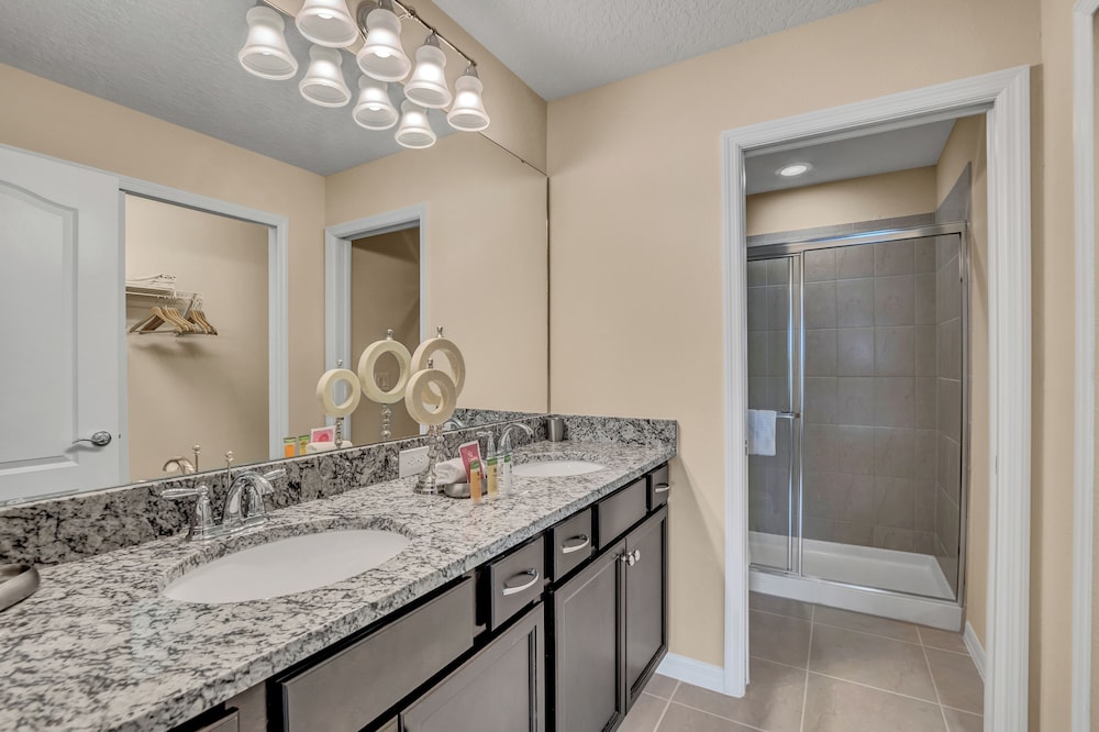 2407 Dubai Street - photo 26