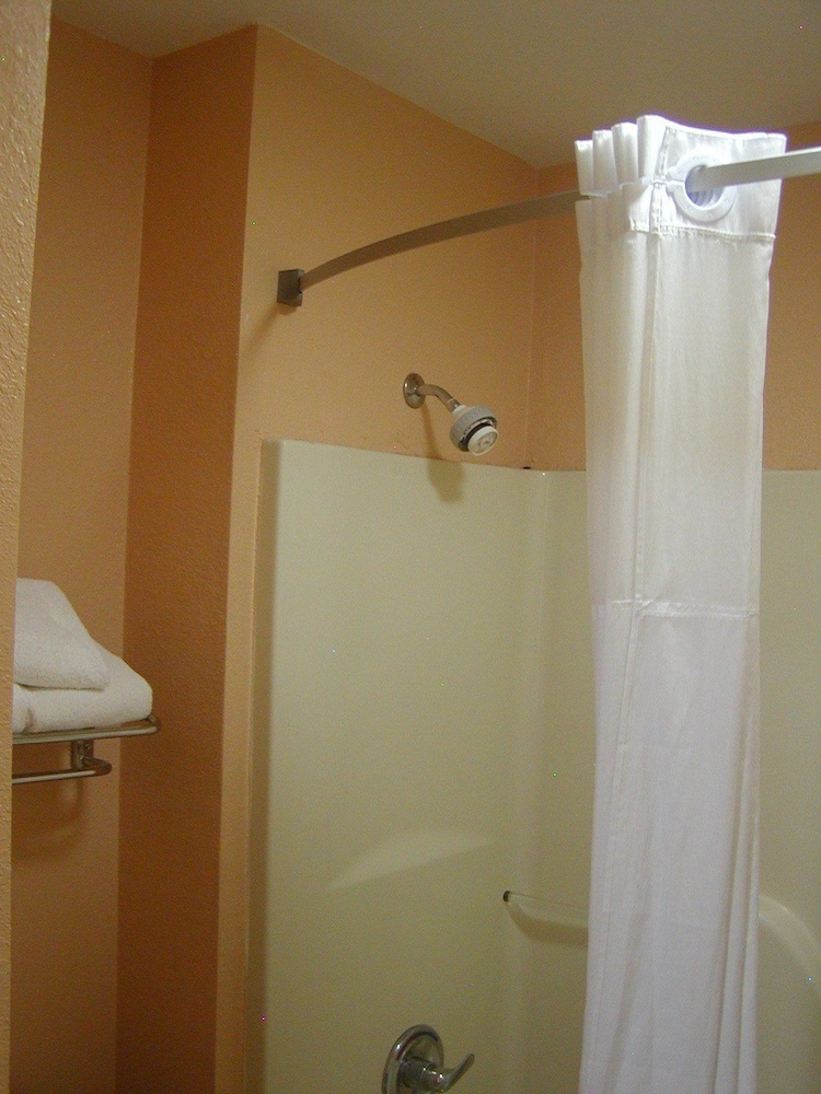 Days Inn by Wyndham Marietta White Water - photo 19