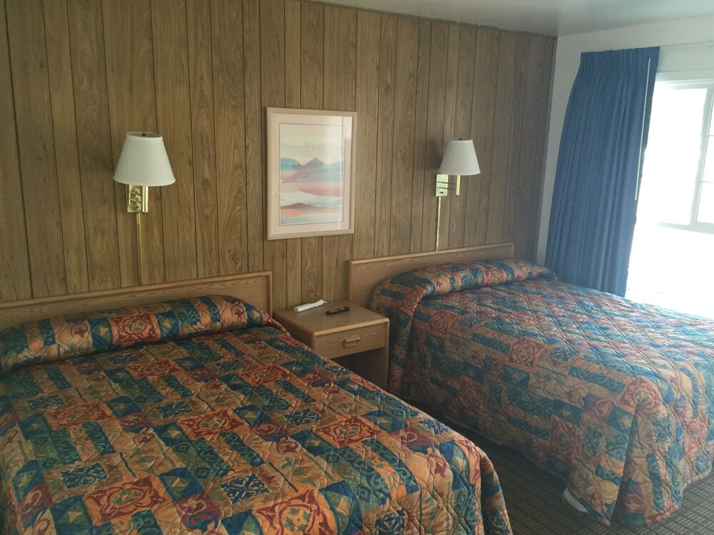 Mid Town Motel - photo 6