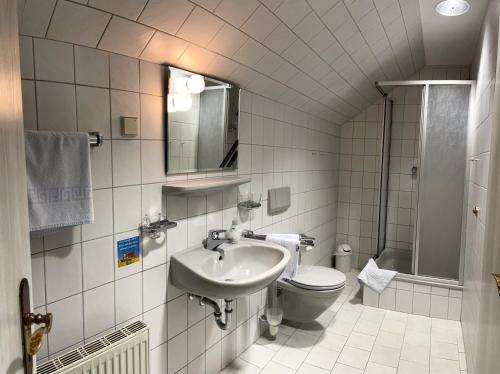 Eichenhof Hotel Garni — Gross Koeris