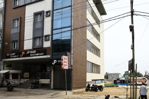 Hotel JP Grand - last minute hotel in Bengaluru