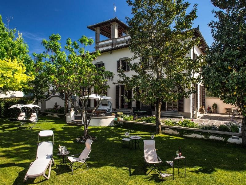 Broncigliano Luxury B&B — 4-Star Luxury Hotel in Scandicci, Italy