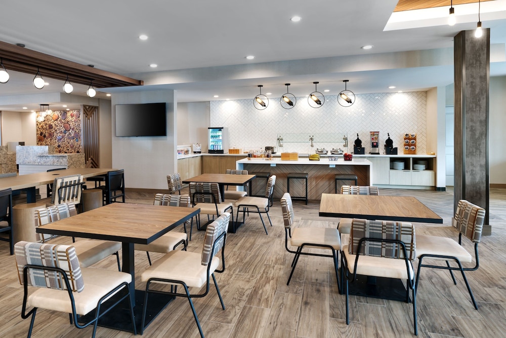 TownePlace Suites by Marriott Show Low - photo 33