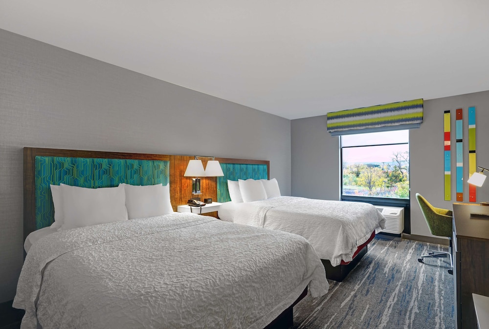 Hampton Inn Utica - photo 11