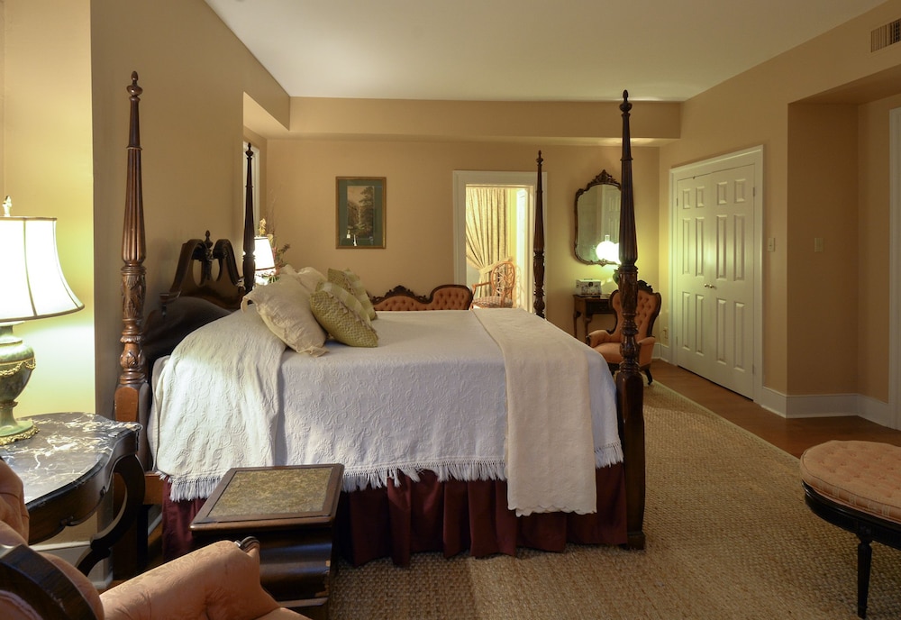 Choctaw Hall Bed and Breakfast - photo 8
