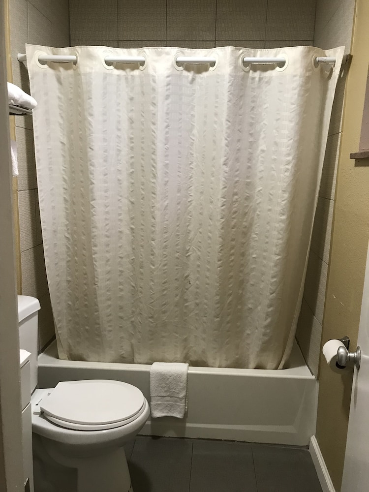 Princess Motel Maryville - photo 16