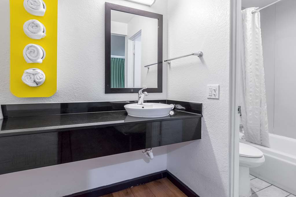 Motel6 Riverside CA UCR East - photo 19