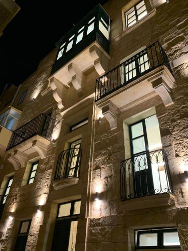The Glen Residences — 4-Star Luxury Hotel in Senglea, Malta